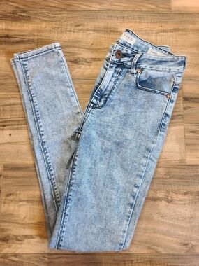 Bullhead Demin Co Skinniest Skinny Light Vintage Wash Jeans Size 0 High Rise